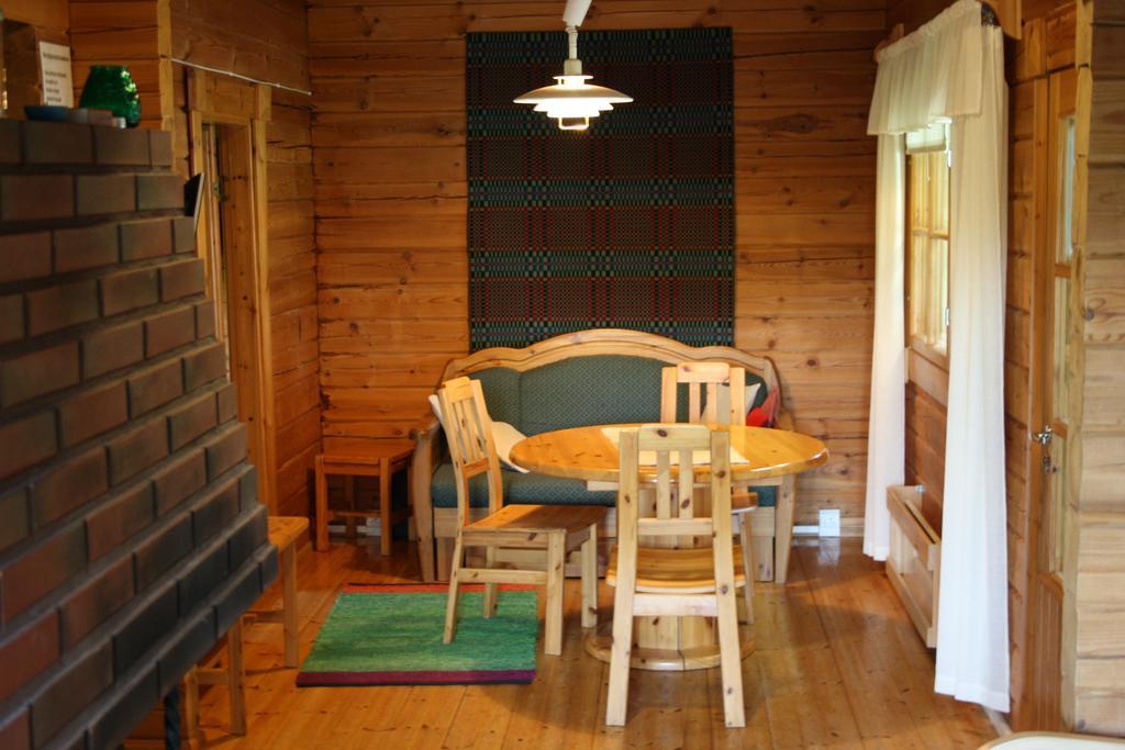 Puustellin Tyoekylae Laukaa Kamer foto