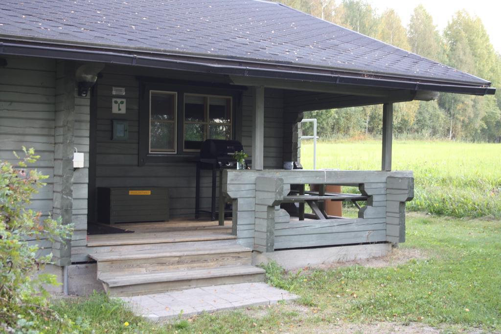 Puustellin Tyoekylae Laukaa Kamer foto